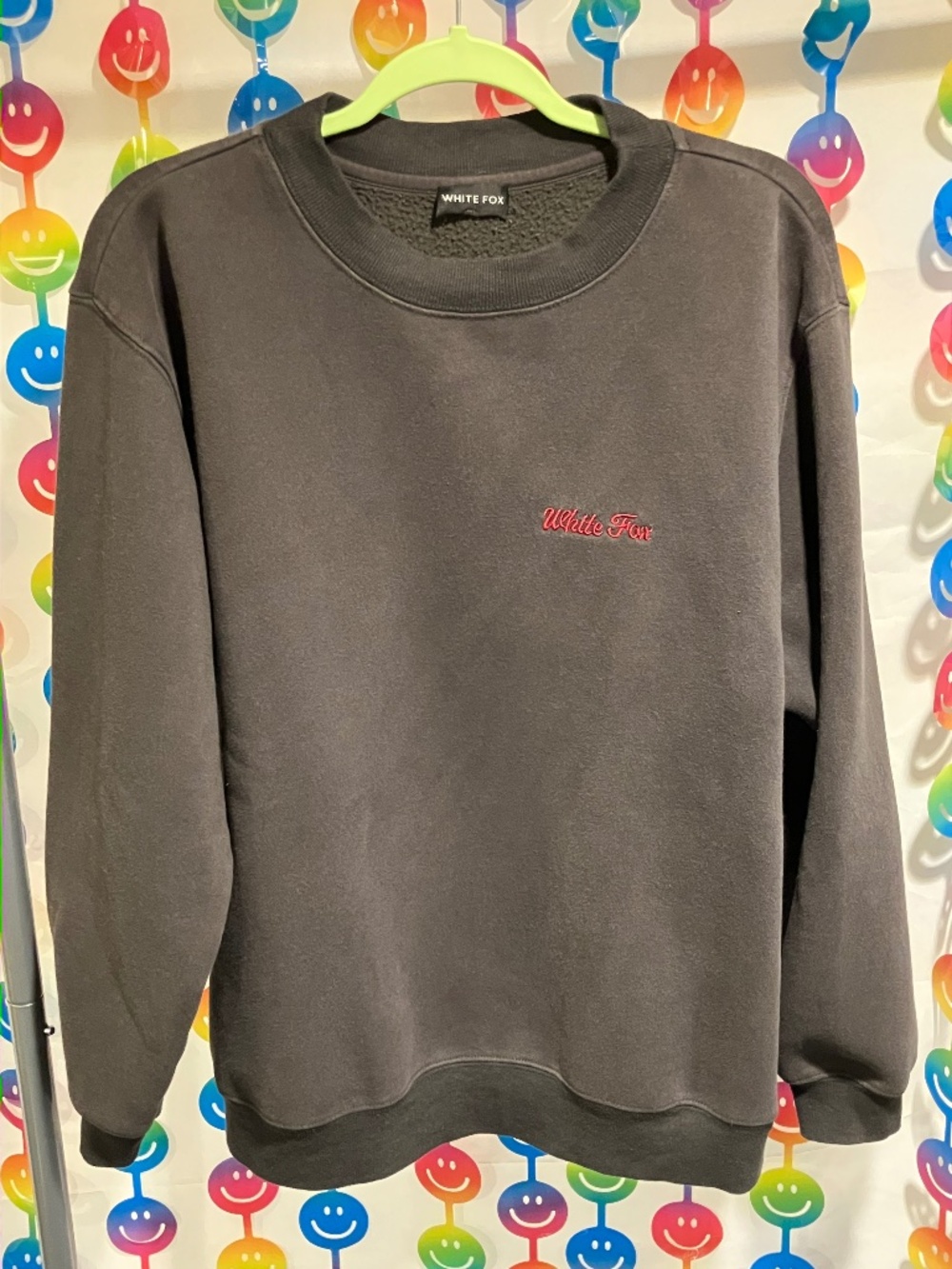 White Fox Boutique Crewneck Sweatshirt (M/L)